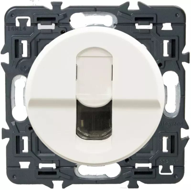   RJ45 - 1  Legrand Celiane    ()